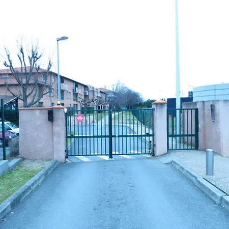 Studio In Toulouse, With Wonderful City View, Furnished Balcony And Wifi *